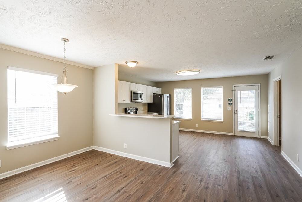 5125 Hickory Grove Dr - Photo 5 of 16