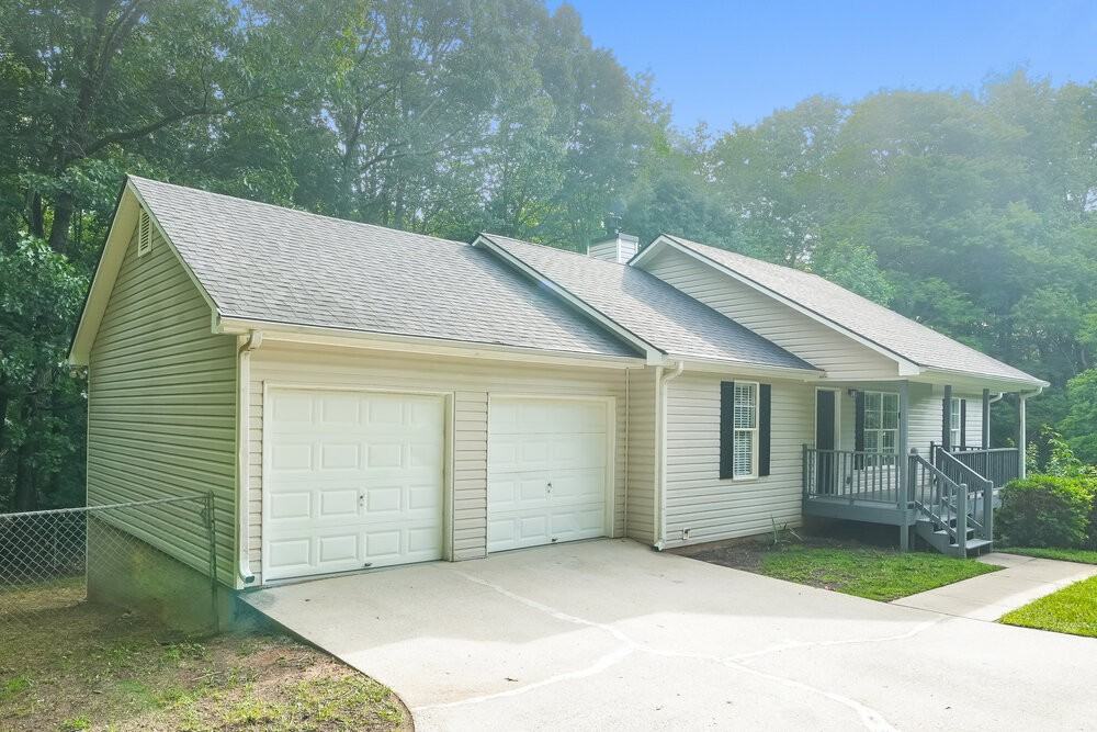 8889 Timmons Cir - Photo 2 of 16