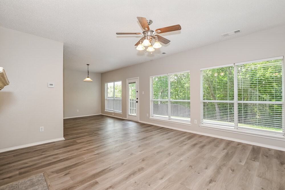 5717 San Marino Dr - Photo 6 of 17