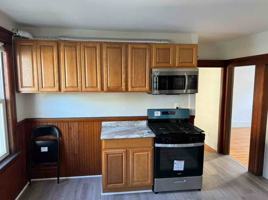 featured image of 637 Grafton St #3