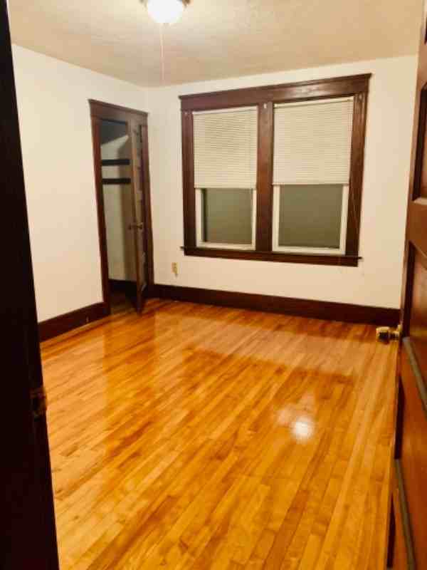637 Grafton St #3 - Photo 4 of 12