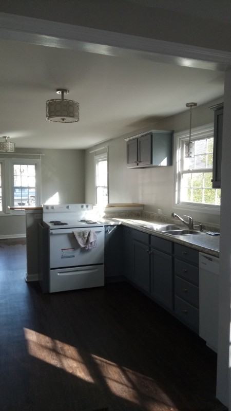 301 Thompson Rd - Photo 5 of 23