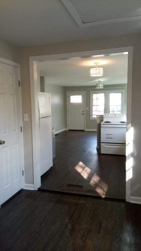 301 Thompson Rd - Photo 6 of 23