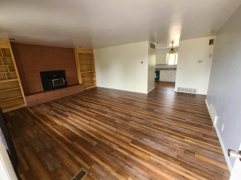 1338 Henderson Dr - Photo 4 of 28