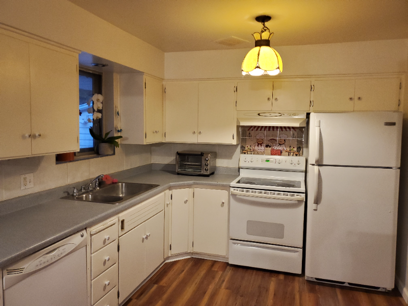 1338 Henderson Dr - Photo 7 of 28