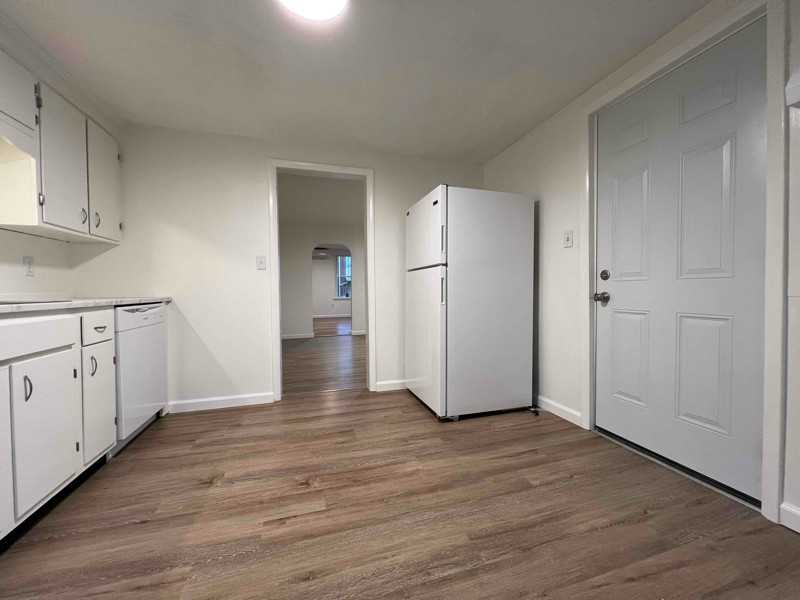 14 N Fayette St - Photo 6 of 17