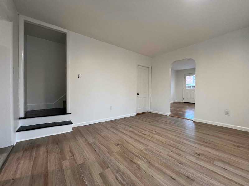 14 N Fayette St - Photo 7 of 17
