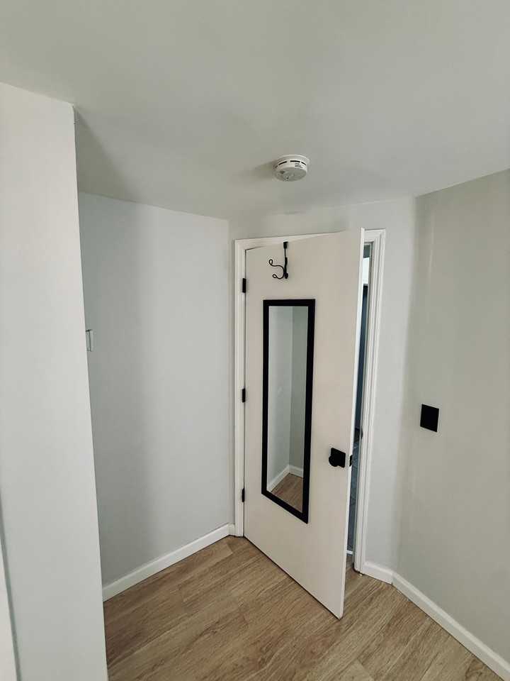 28 Kenilworth Rd - Photo 3 of 28