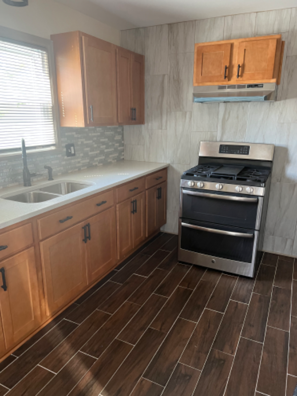 6685 N 42nd St - Photo 4 of 23