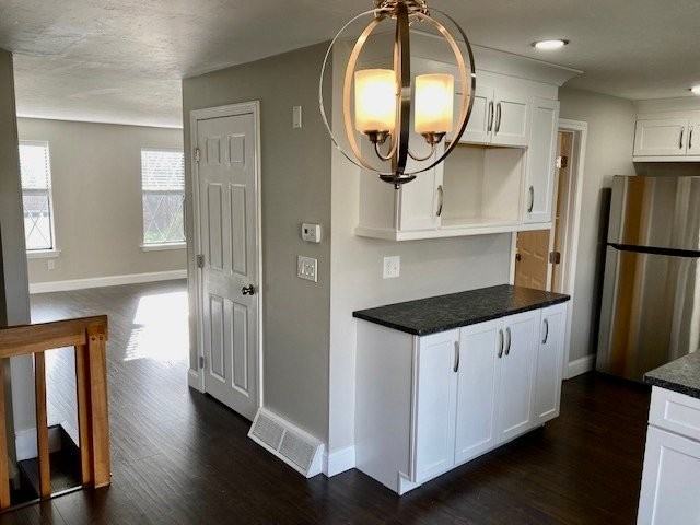 5 Burberry Ct - Photo 3 of 24