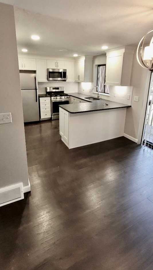 5 Burberry Ct - Photo 4 of 24
