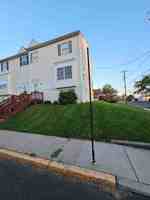 featured image of 14 E 8th St