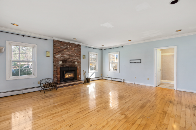 605 Old Wellington Rd - Photo 4 of 30