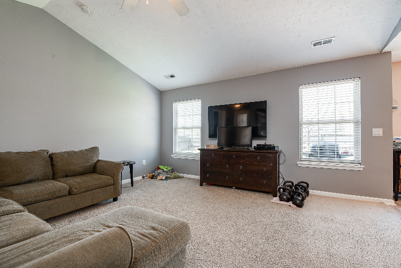3813 Ridgetop Cir - Photo 7 of 24