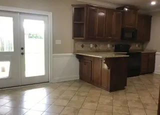 312 Loneoak Trl - Photo 4 of 20