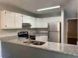 featured image of 609 Park Rd #11