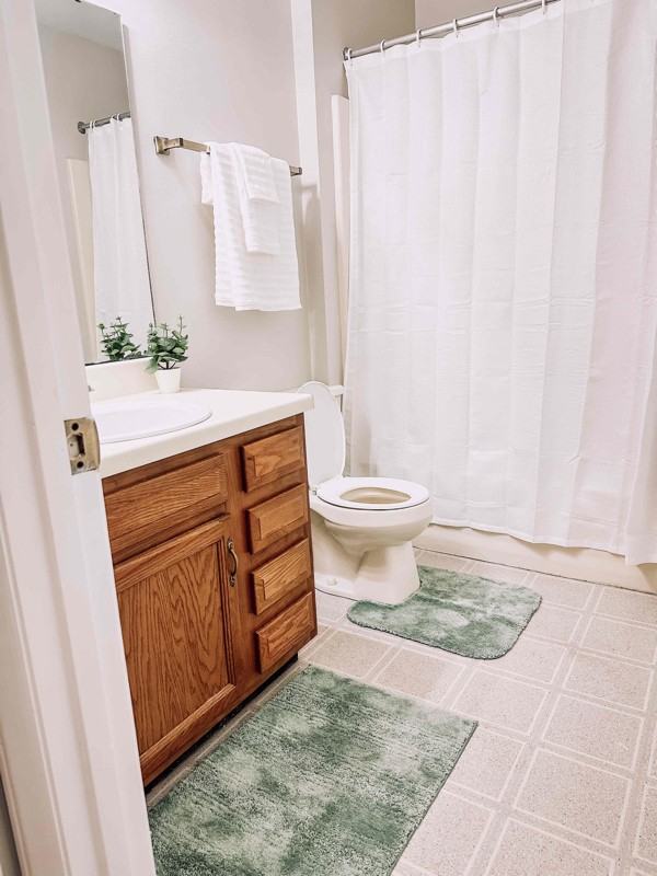 3368 Forest Ct - Photo 4 of 18