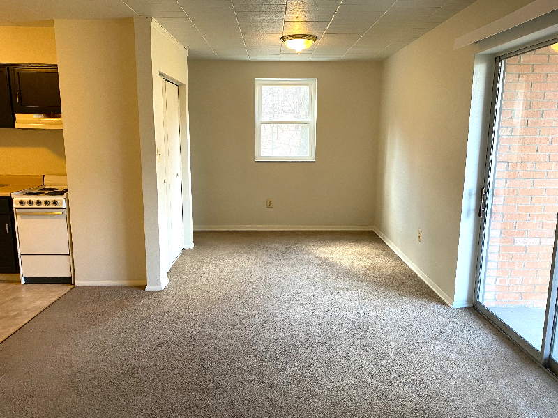 3409 Sardis Rd #305 - Photo 4 of 9