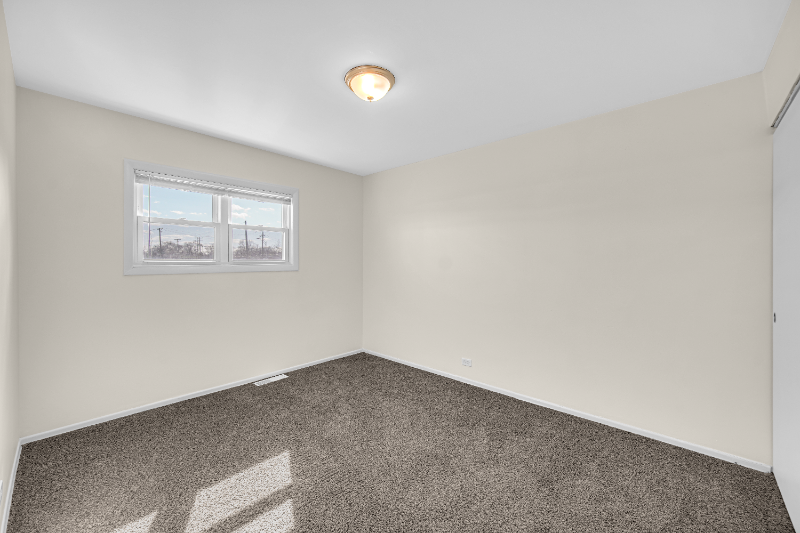 1267 Division St #1267 - Photo 3 of 15