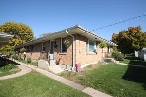 featured image of 2221 2223 7Th Ave