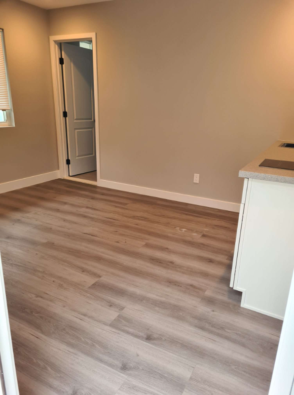 492 Charmingdale Rd - Photo 2 of 6