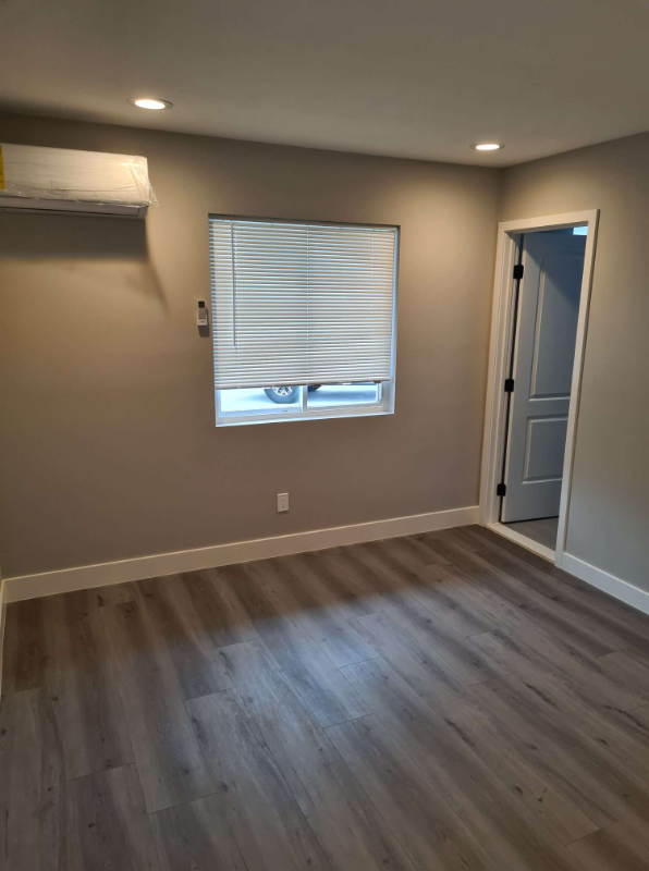 492 Charmingdale Rd - Photo 5 of 6