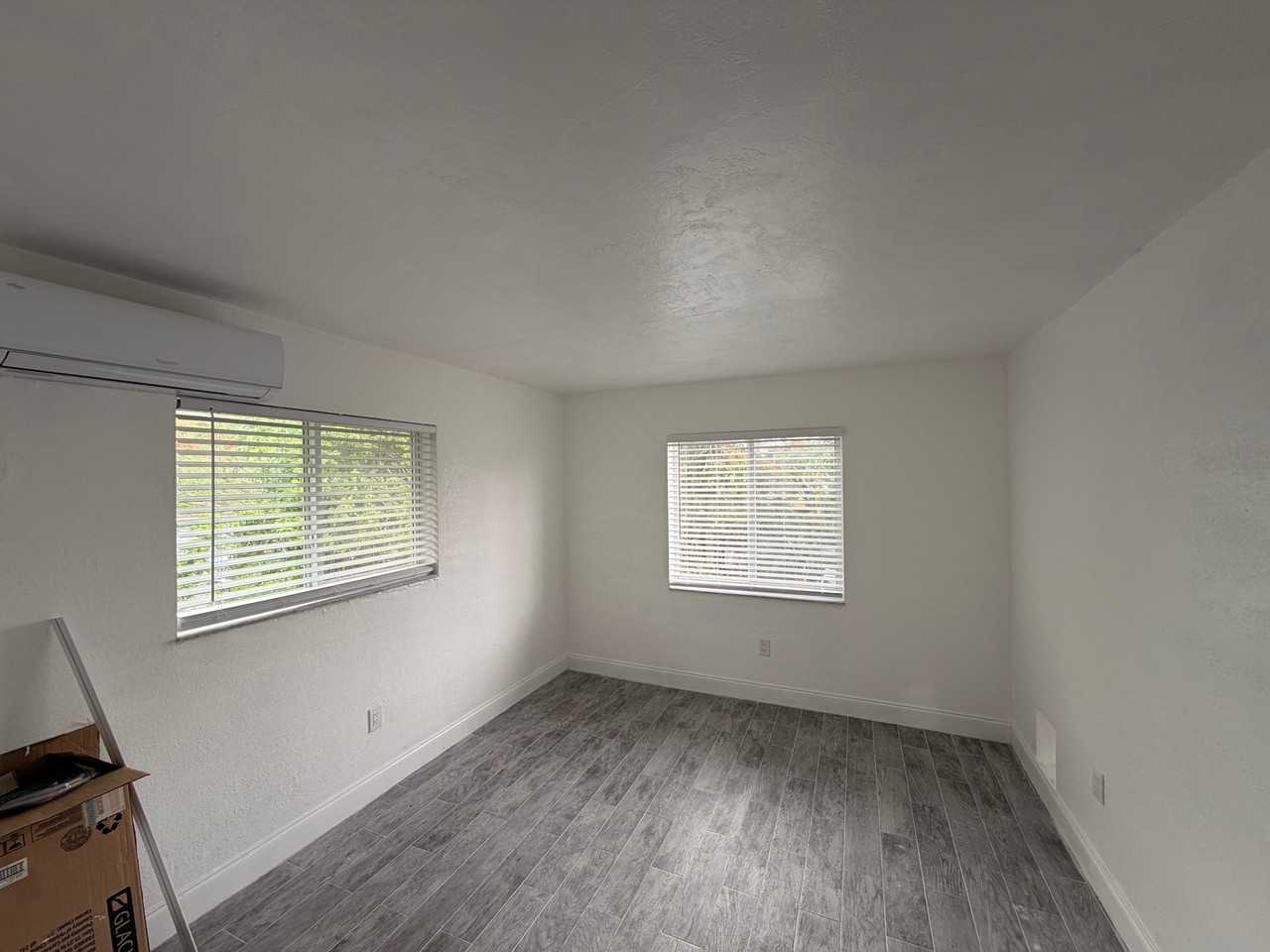 153 Ne 80th Ter #5 - Photo 5 of 9