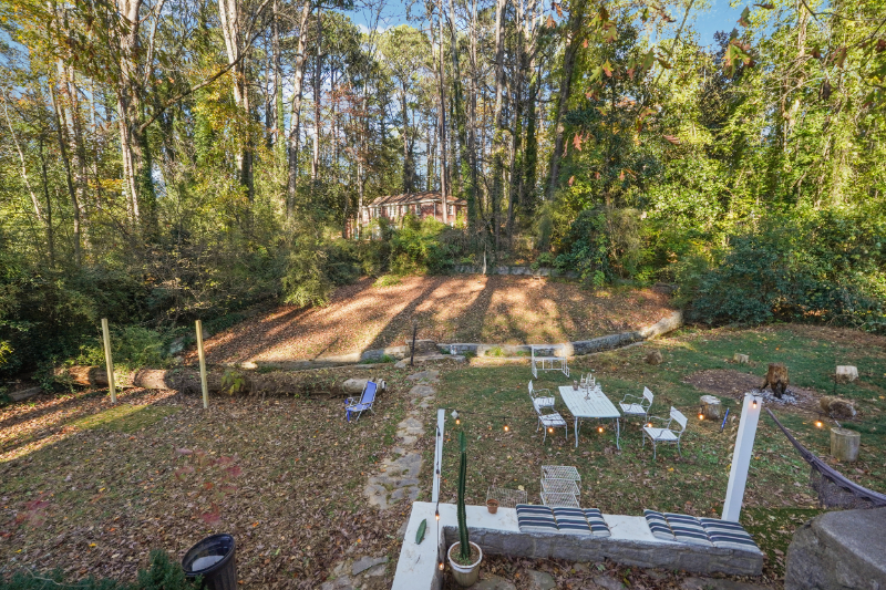 2071/2073 E Roxboro Rd #2071B - Photo 2 of 15