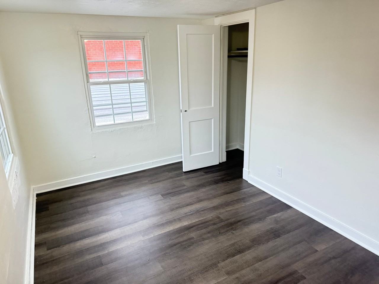 48 Main St #B - Photo 3 of 9