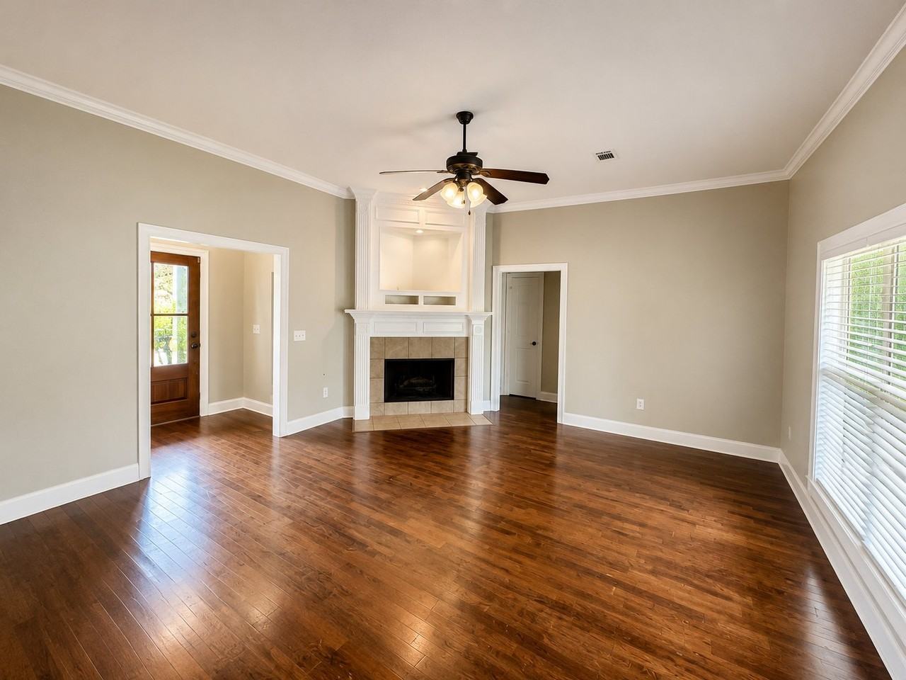131 Kenzie Dr - Photo 2 of 7