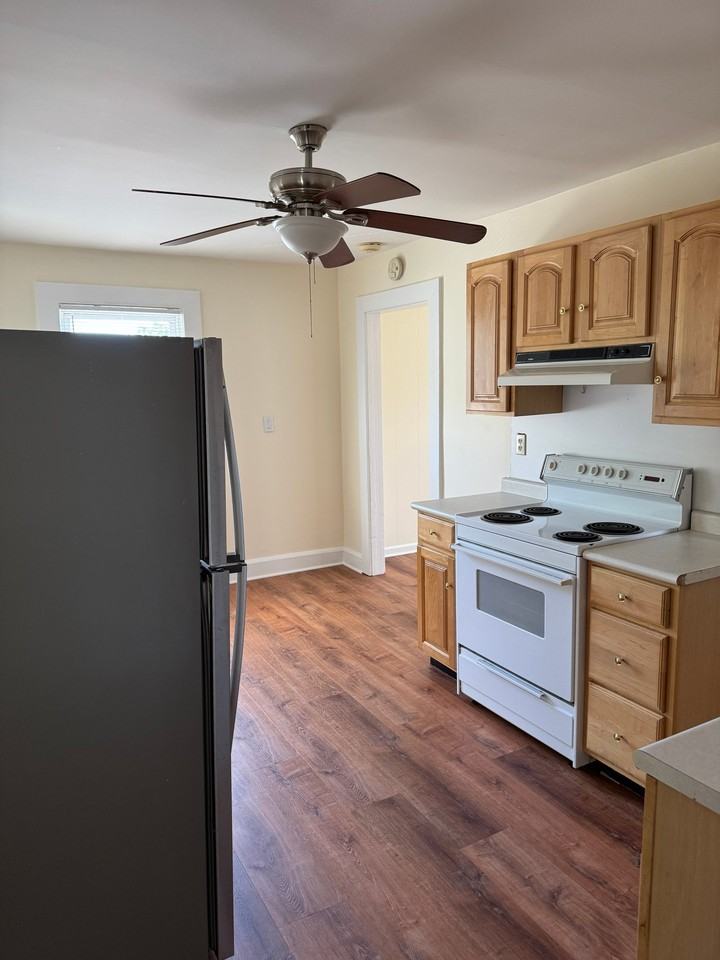 123 Lakeview Ave #2 - Photo 7 of 24