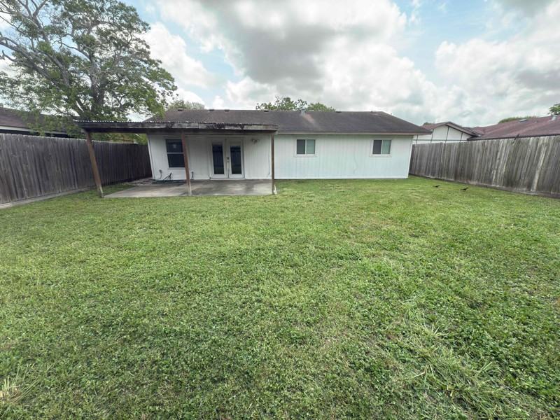 1927 Sean Dr - Photo 2 of 14