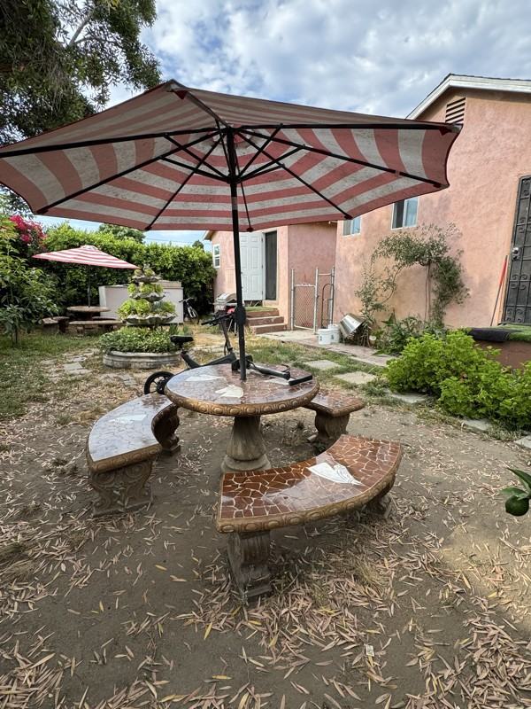 7921 Morton Ave - Photo 2 of 19