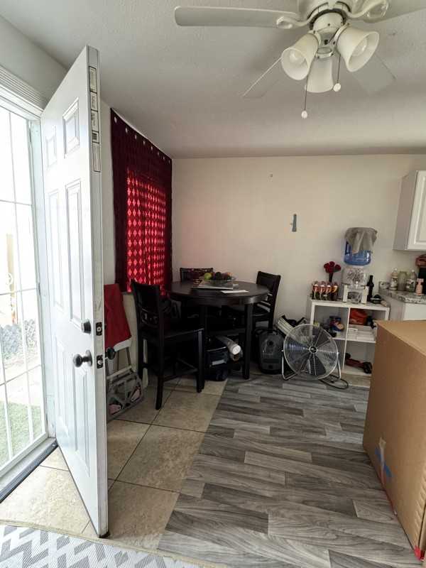7921 Morton Ave - Photo 5 of 19