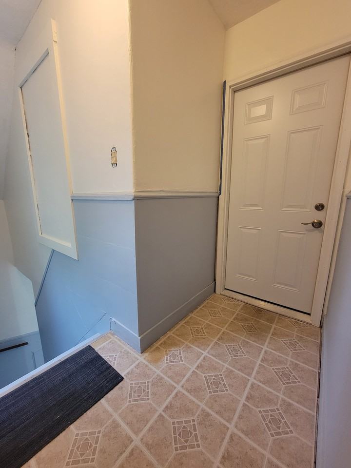 129 Snow St #3 - Photo 5 of 8