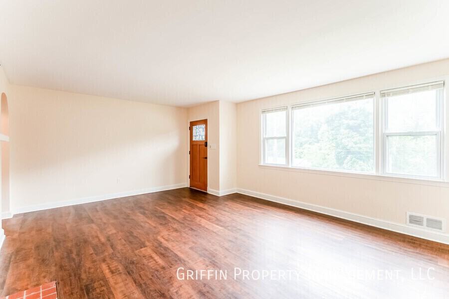 3505 Everest Dr - Photo 2 of 13