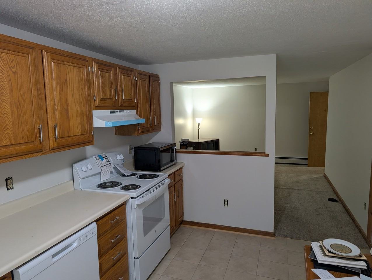 33 Garden Rd #B4 - Photo 2 of 10