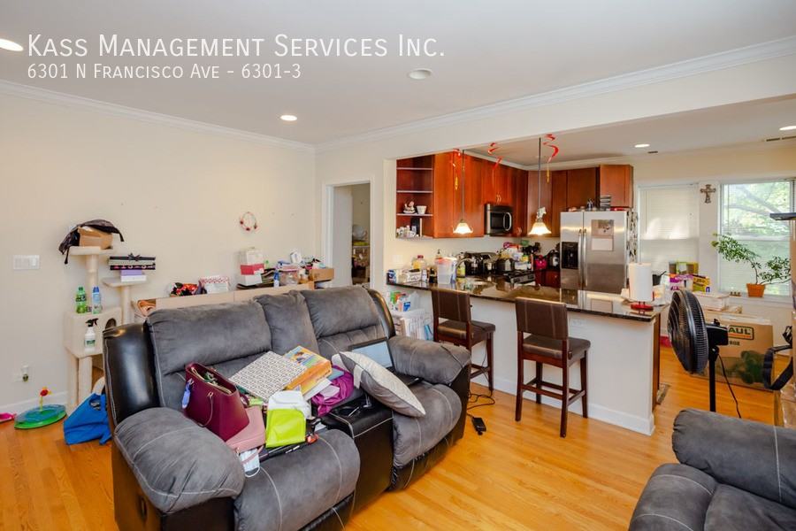 6301 N Francisco Ave #6301-3 - Photo 3 of 14
