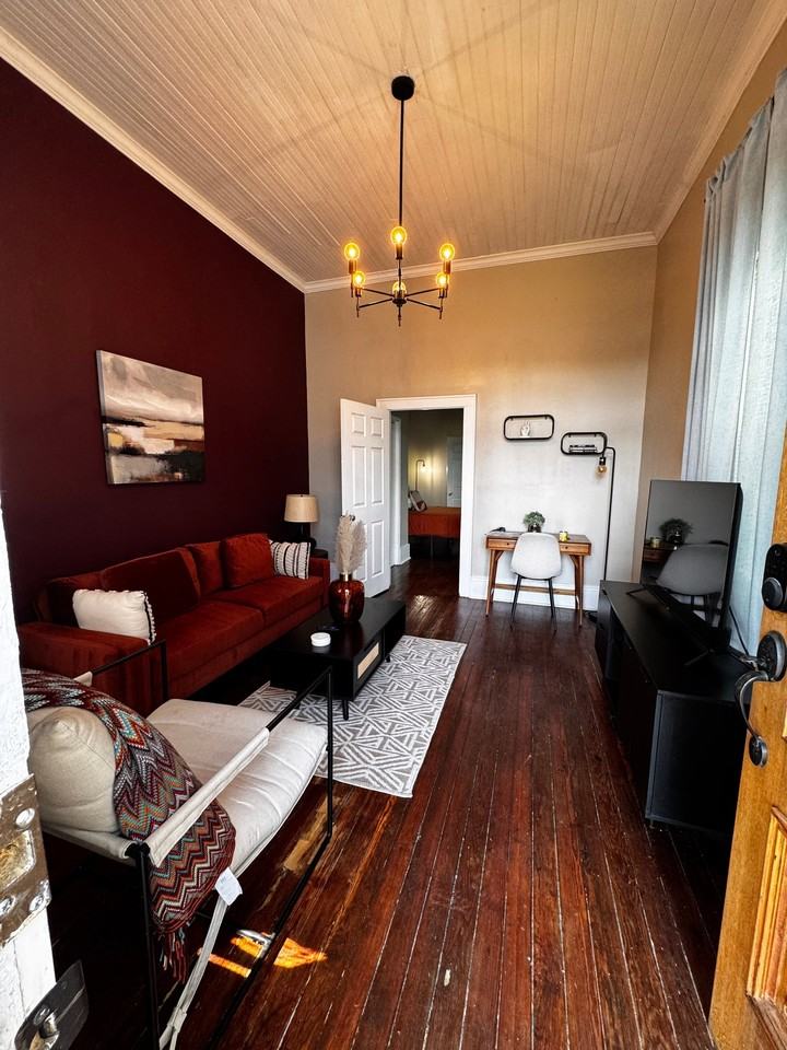 3223 Saint Claude Ave - Photo 2 of 3