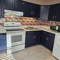 featured image of 572 Meadow St #12