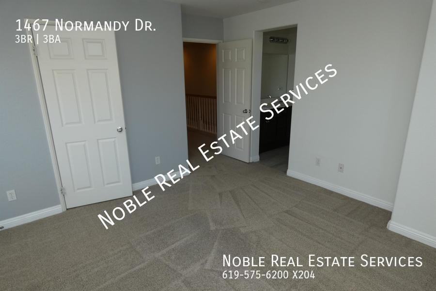1467 Normandy Dr - Photo 4 of 16