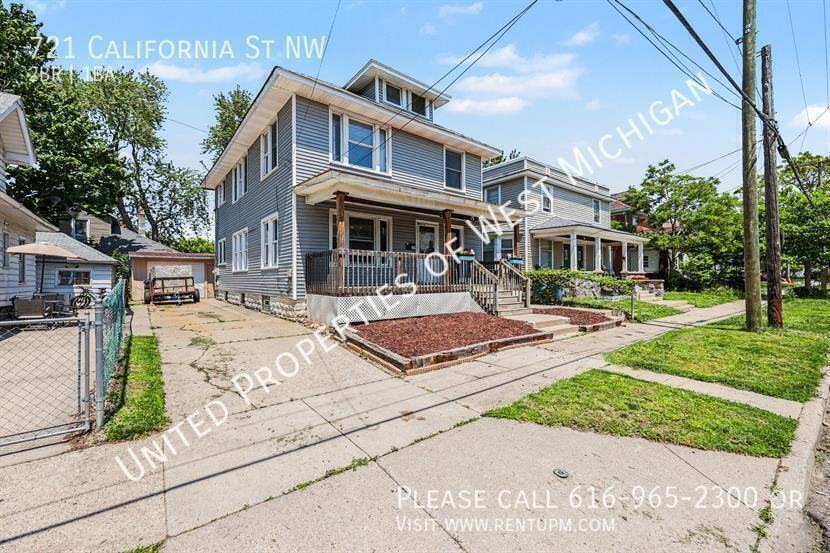 721 California St Nw - Photo 2 of 16