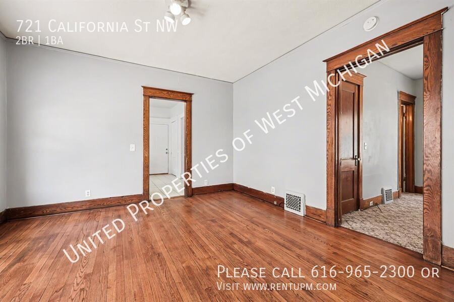 721 California St Nw - Photo 6 of 16