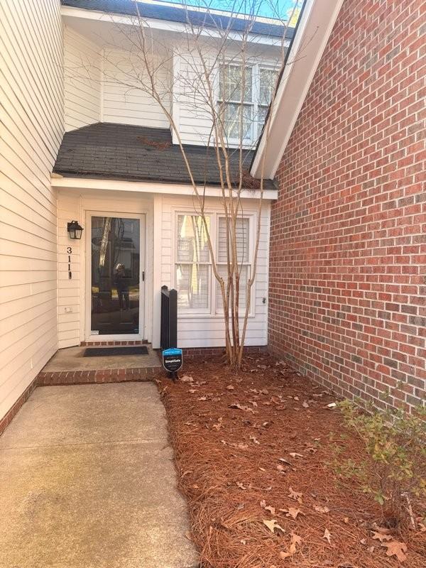 311 Nantucket Ct - Photo 2 of 21