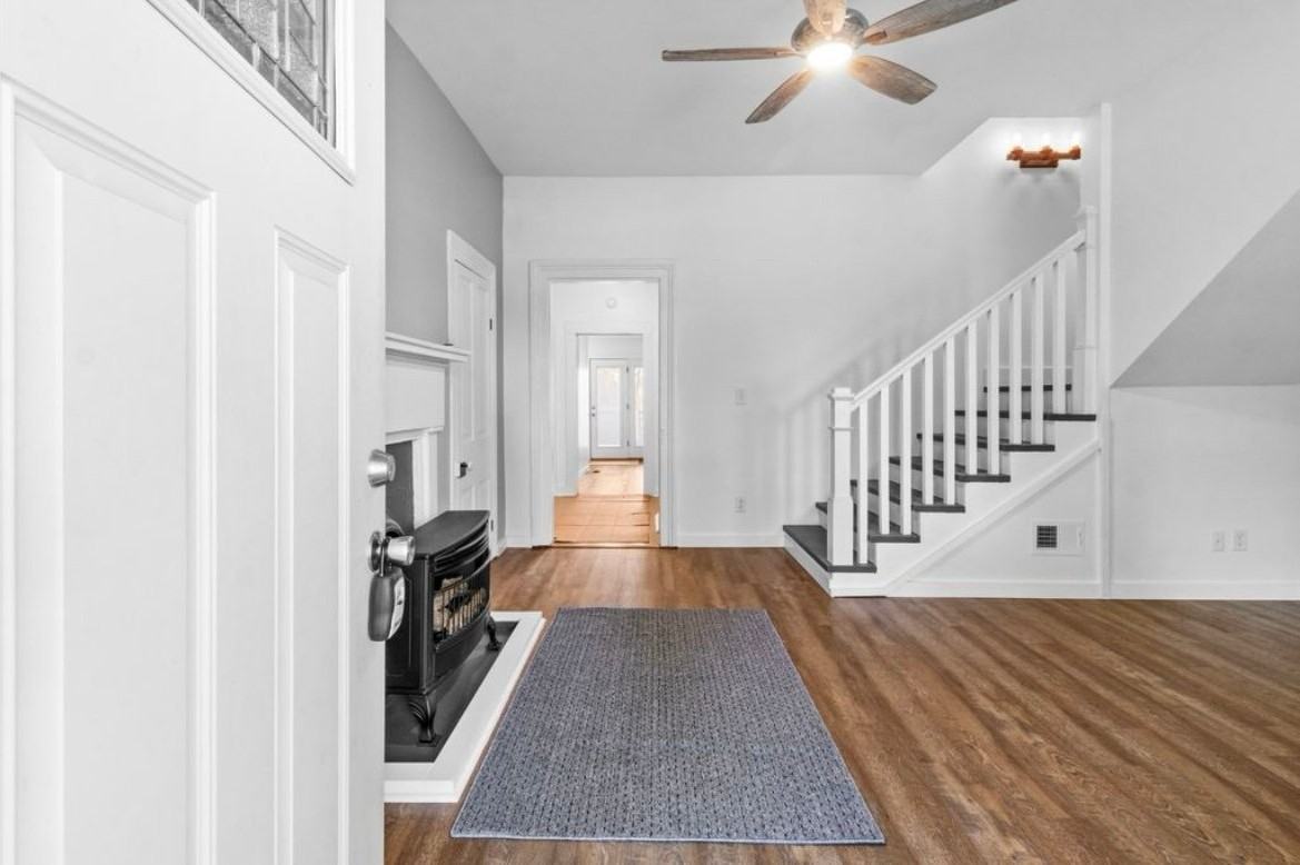 55 Union St #B - Photo 2 of 6