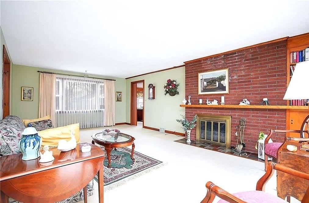 15 Milne Ave - Photo 4 of 31