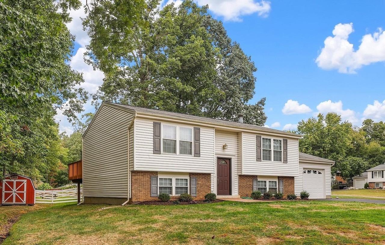 4602 Silas Hutchinson Dr - Photo 2 of 20
