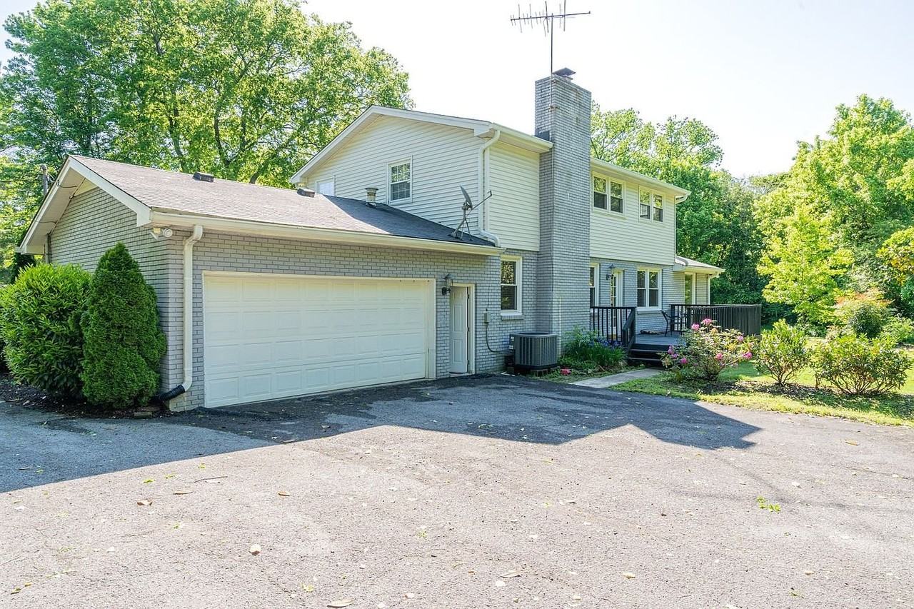 8013 Warner Rd - Photo 2 of 20