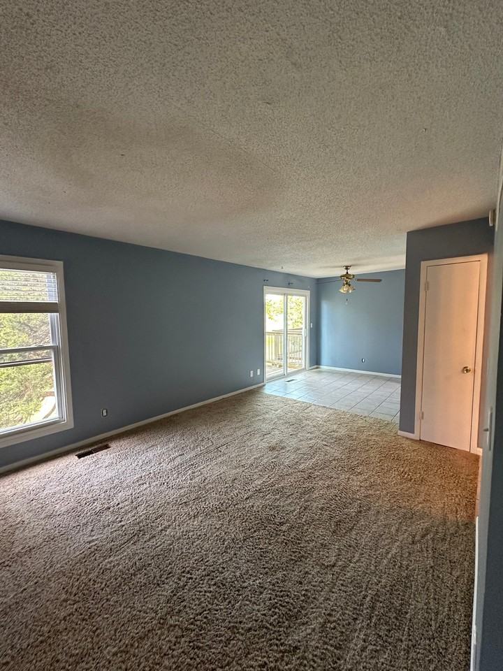2125 Quail Creek Dr - Photo 4 of 19
