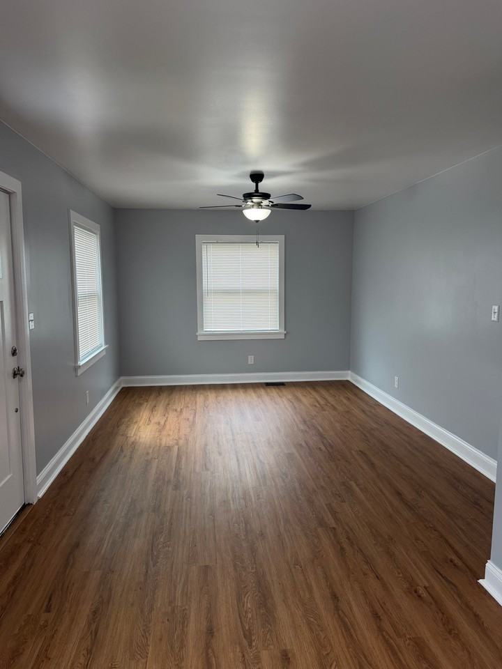 1623 Kenneth Ave - Photo 6 of 13